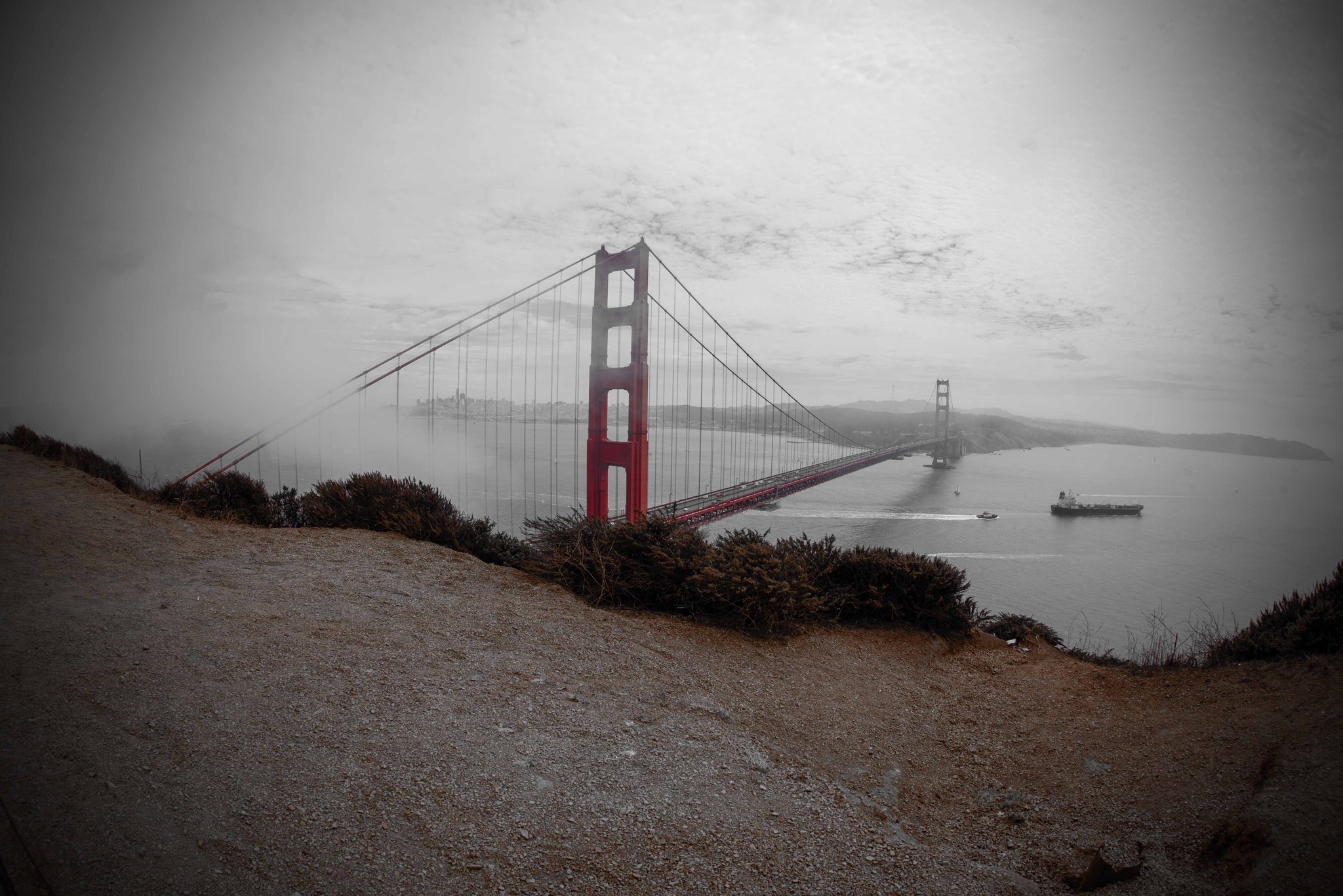 golden gate bridge (black and white with color pulled out)